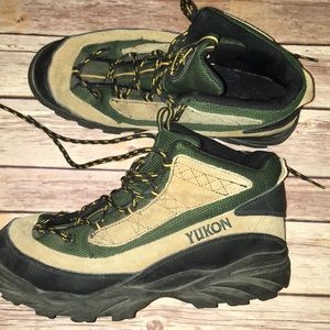 Yukon hiking boots